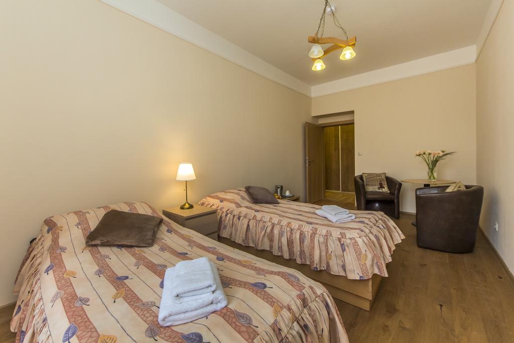 Aparthotel Lublanka Praga Exterior foto