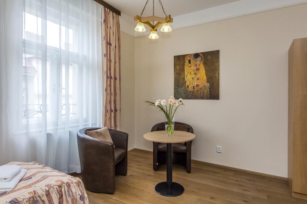 Aparthotel Lublanka Praga Exterior foto