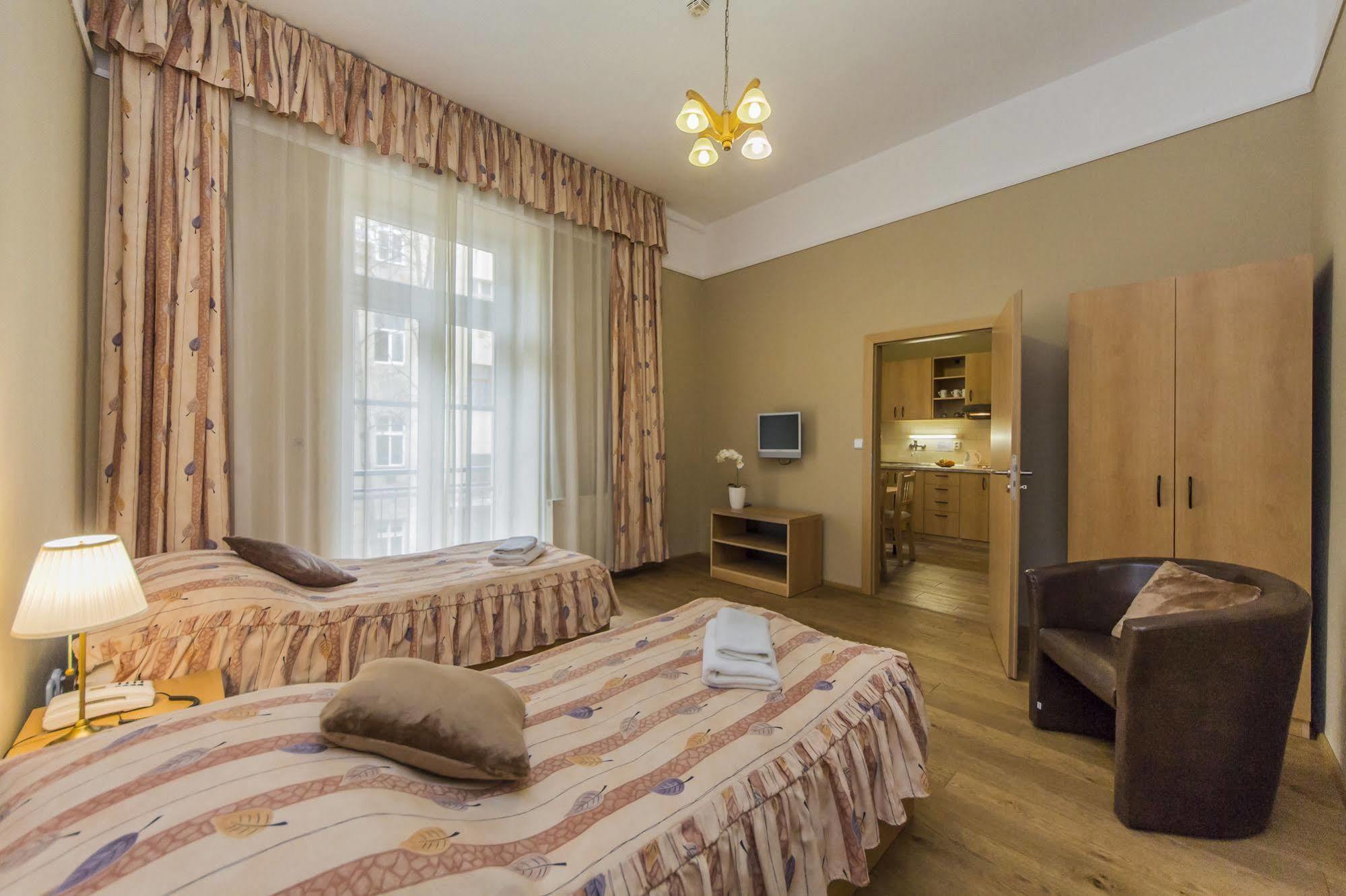 Aparthotel Lublanka Praga Exterior foto